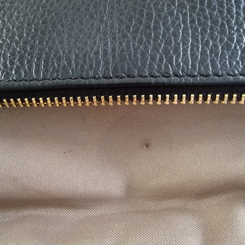 VINTAGE VALENTINA  Black Leather Shoulder/Crossbody Bag with Chain Handle - Picture 12 of 14